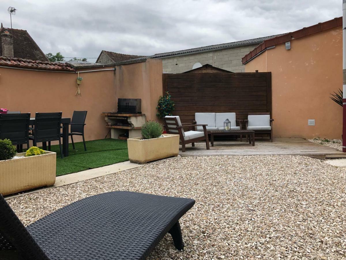 Maison D Helene Villy  Exterior foto